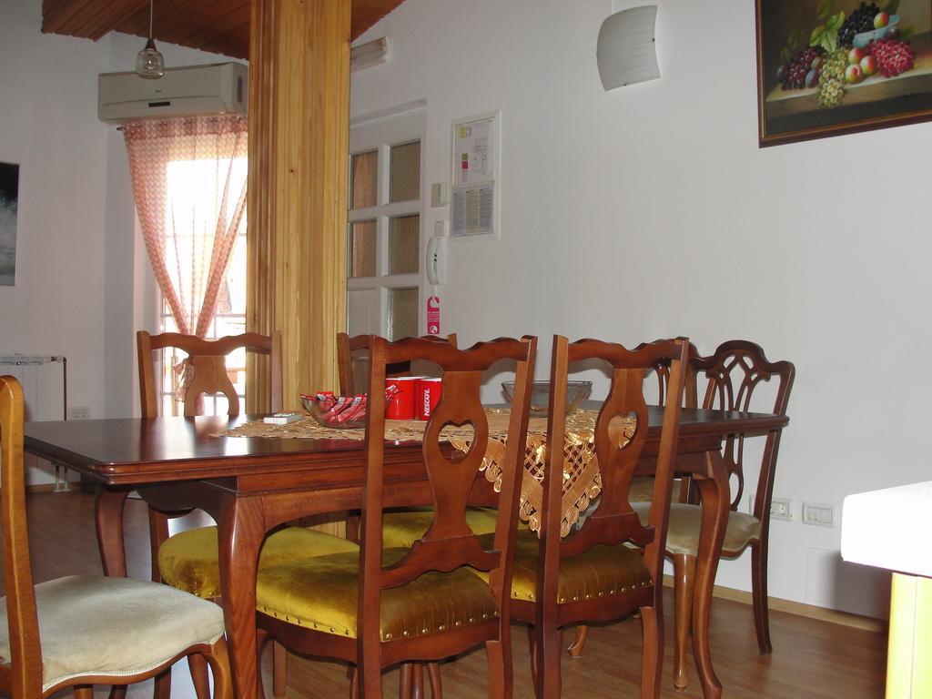 Apartamento Apartman Rudi Samobor Exterior foto